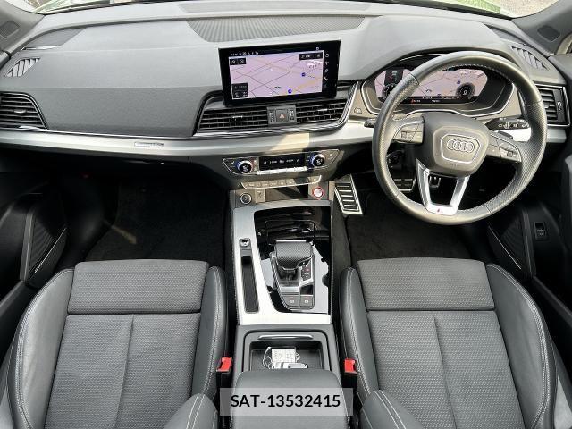 Audi Q5 2021-11 8228960-1