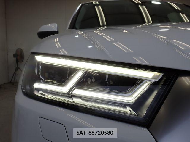 Audi Q5 2017-11 8244651-8