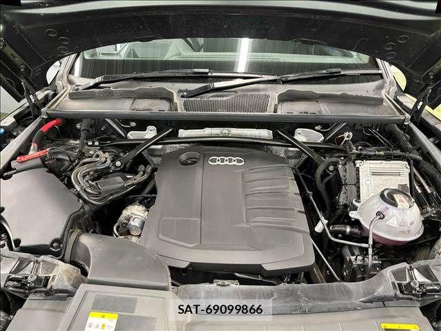 Audi Q5 2021-09 8244653-11