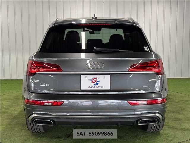 Audi Q5 2021-09 8244653-13