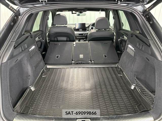 Audi Q5 2021-09 8244653-17