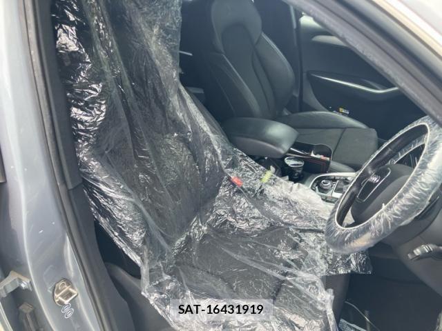 Audi Q5 2011-12 8244656-17