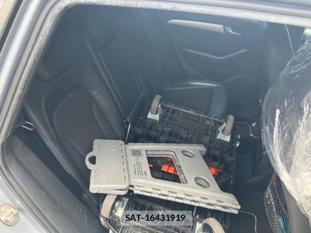 Audi Q5 2011-12 8244656-18