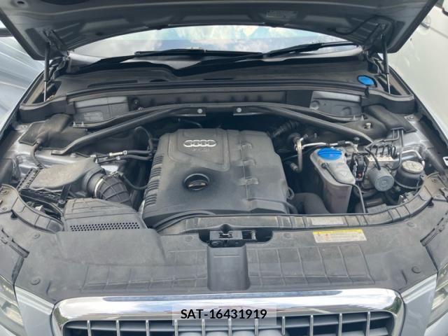 Audi Q5 2011-12 8244656-26
