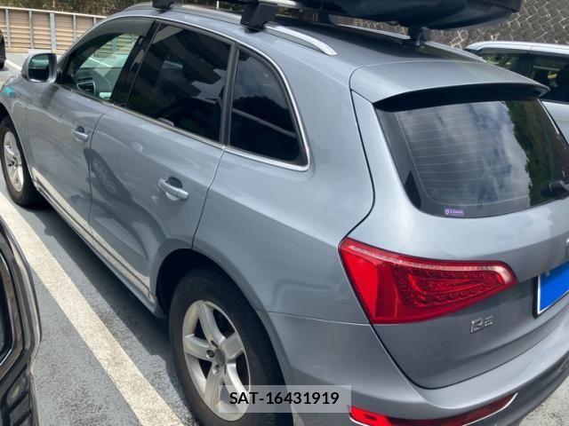 Audi Q5 2011-12 8244656-7