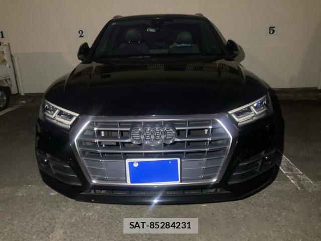 Audi Q5 2020-07 8313164-0