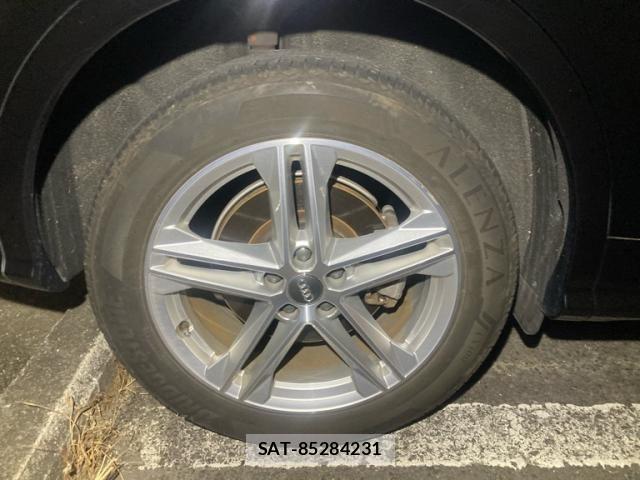 Audi Q5 2020-07 8313164-5