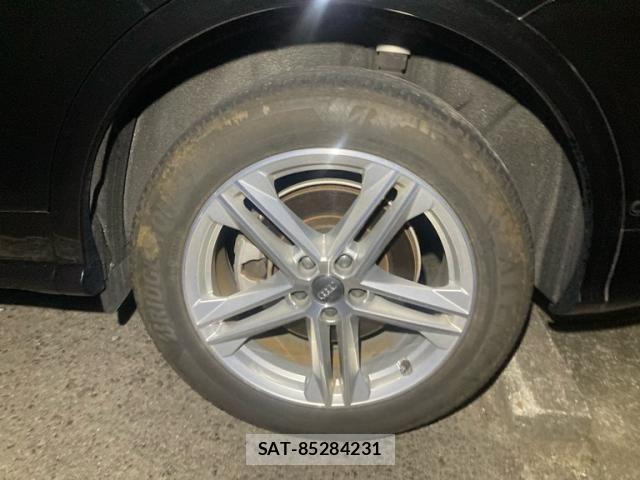 Audi Q5 2020-07 8313164-6