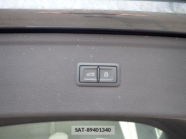 Audi Q5 2018-02 8313162-25