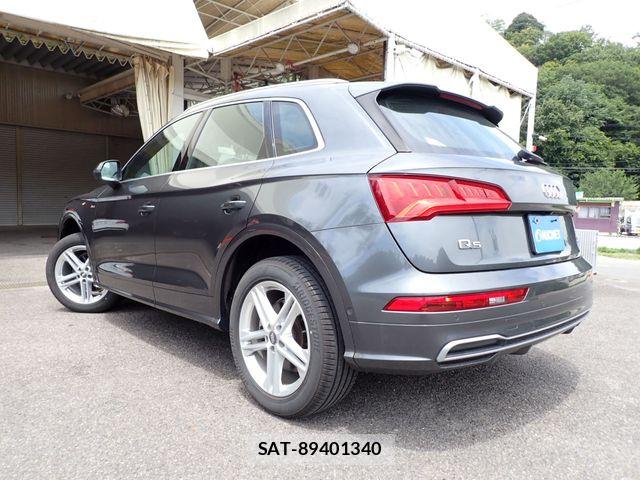 Audi Q5 2018-02 8313162-2