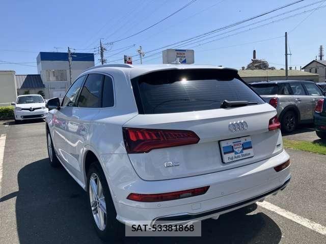 Audi Q5 2020-09 8334950-10