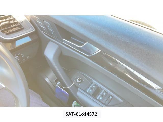 Audi Q5 2018-04 8364837-18