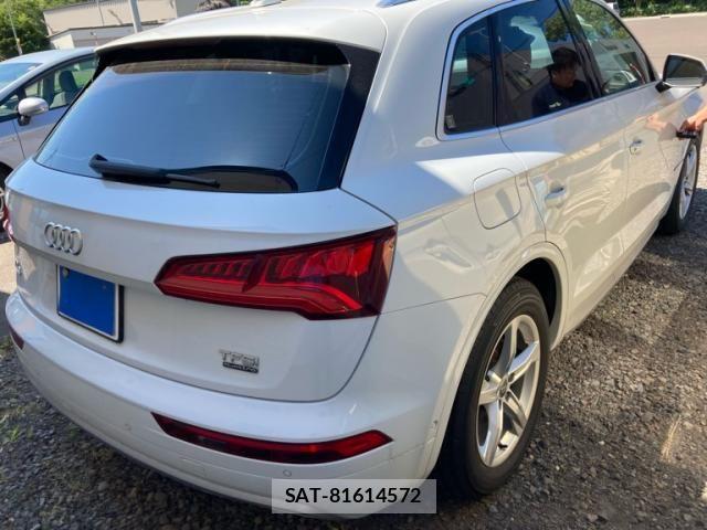 Audi Q5 2018-04 8364837-4