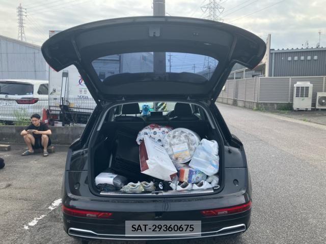 Audi Q5 2018-01 8371450-11
