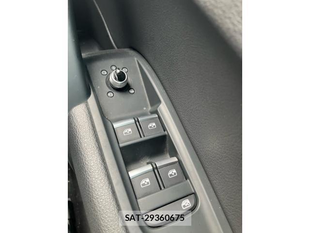 Audi Q5 2018-01 8371450-14