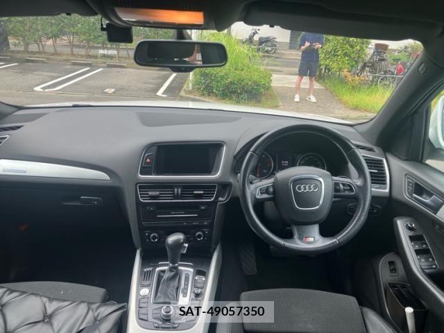 Audi Q5 2009-09 8411297-15