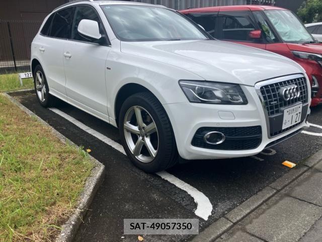 Audi Q5 2009-09 8411297-3