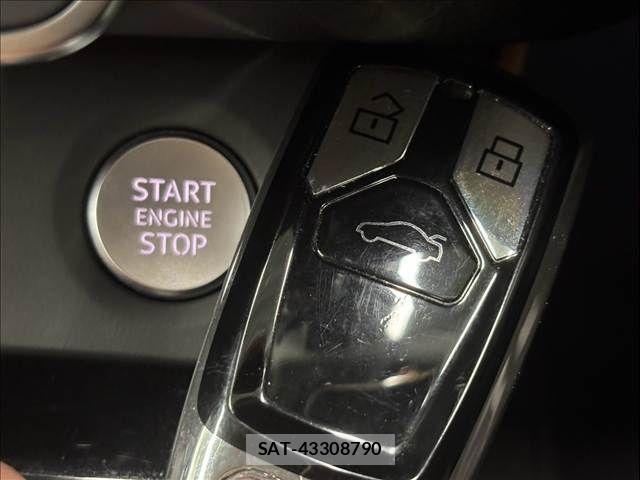Audi Q5 2023-11 8485052-10