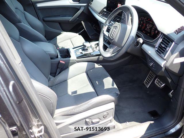 Audi Q5 2021-08 8523635-1