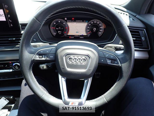 Audi Q5 2021-08 8523635-7