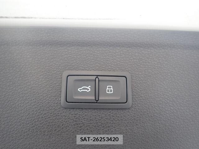 Audi Q5 2019-11 8523633-25