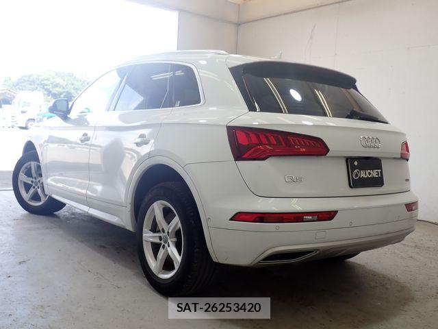 Audi Q5 2019-11 8523633-2