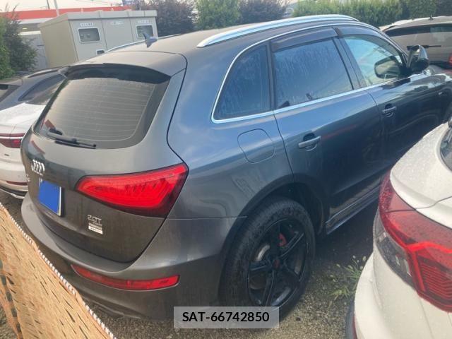 Audi Q5 2013-03 8523643-1