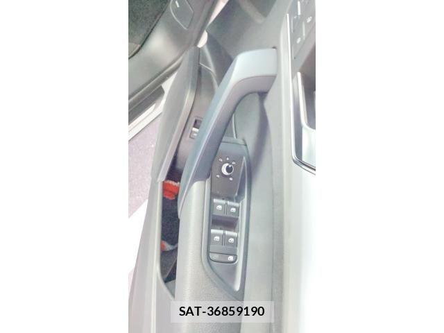 Audi Q5 2019-06 8561210-12