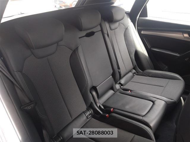 Audi Q5 2018-06 8625872-12