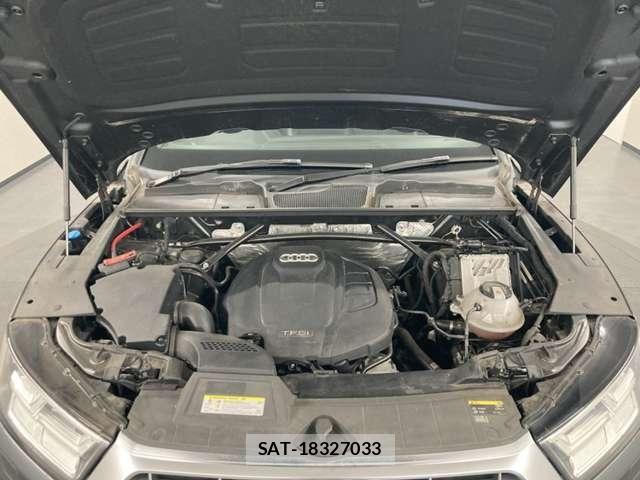 Audi Q5 2018-07 8740637-24
