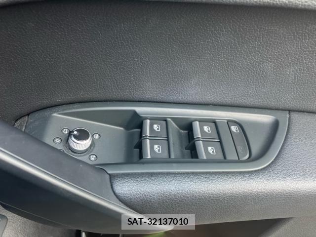 Audi Q5 2018-06 8740639-18