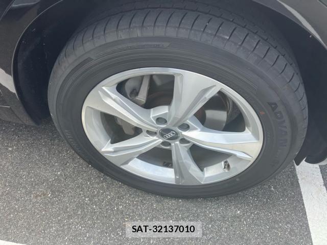 Audi Q5 2018-06 8740639-7