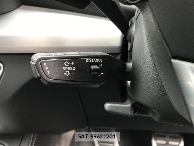 Audi Q5 2021-10 8779556-18