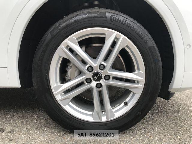 Audi Q5 2021-10 8779556-27