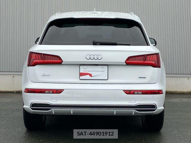 Audi Q5 2020-11 8827916-10