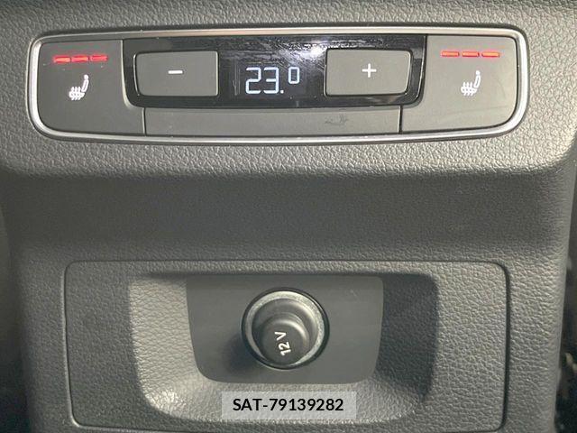 Audi Q5 2022-09 8870455-4