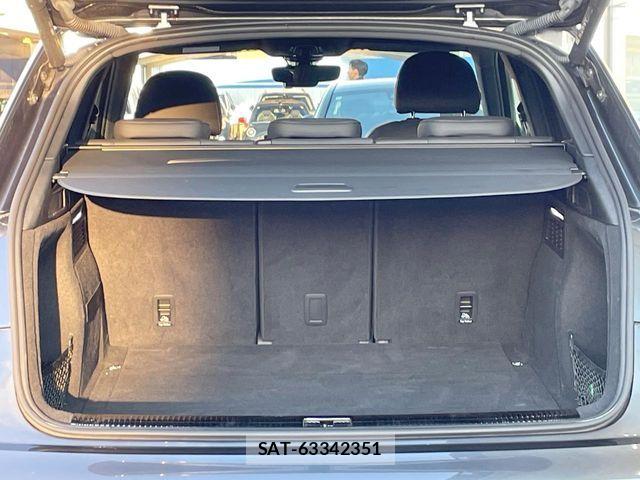 Audi Q5 2022-02 8878755-9