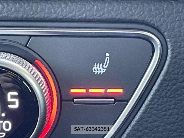 Audi Q5 2022-02 8878755-4