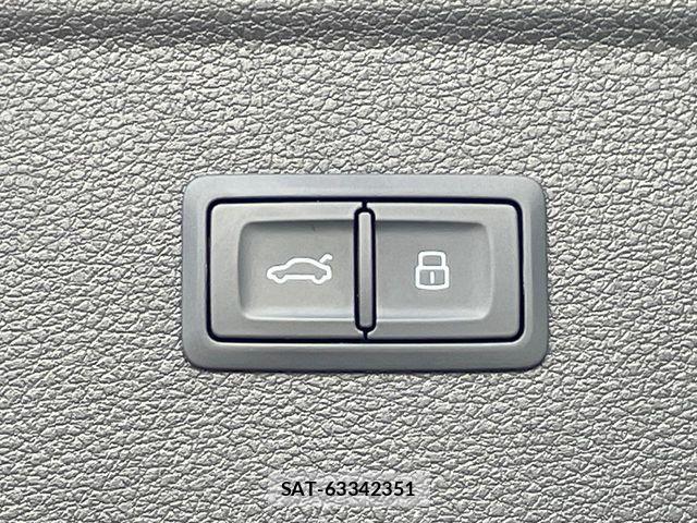 Audi Q5 2022-02 8878755-5
