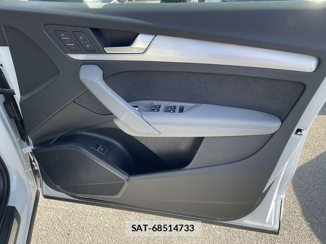 Audi Q5 2023-12 888588-19