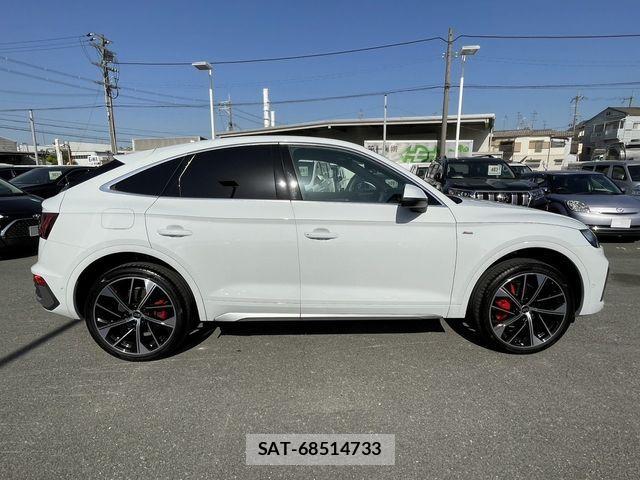 Audi Q5 2023-12 888588-27
