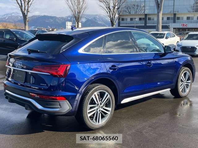 Audi Q5 2023-08 2246157-3
