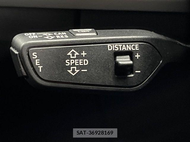 Audi Q5 2021-09 6009696-5