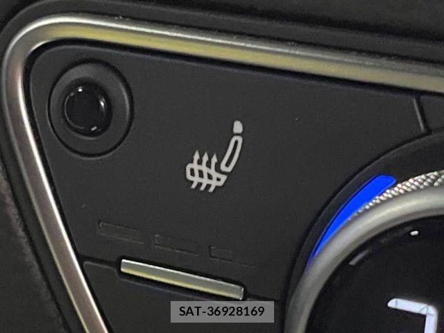 Audi Q5 2021-09 6009696-6
