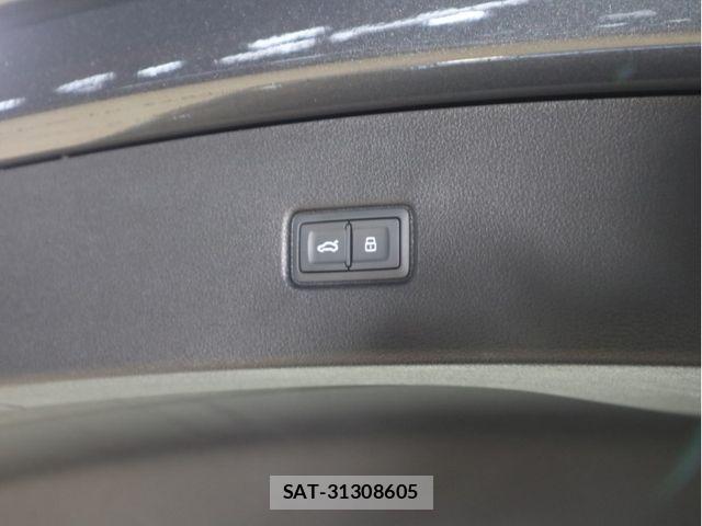 Audi Q5 2024-10 6009689-8