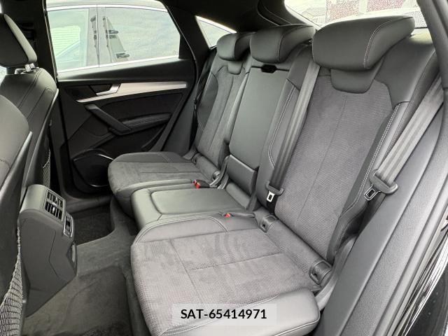 Audi Q5 2023-06 6009695-14