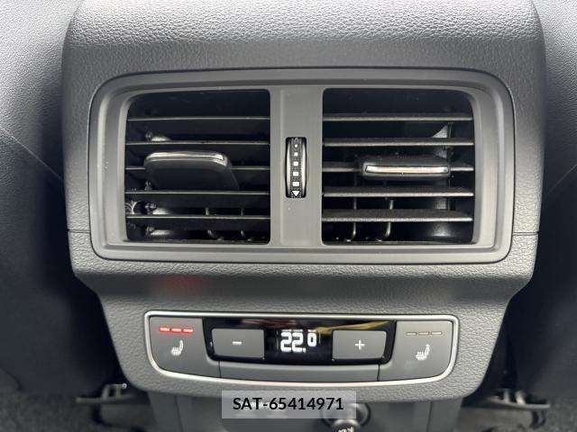 Audi Q5 2023-06 6009695-28