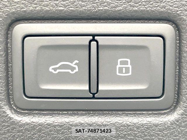 Audi Q5 2023-09 6302734-7