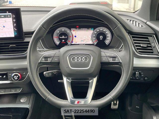 Audi Q5 2021-10 6495036-9