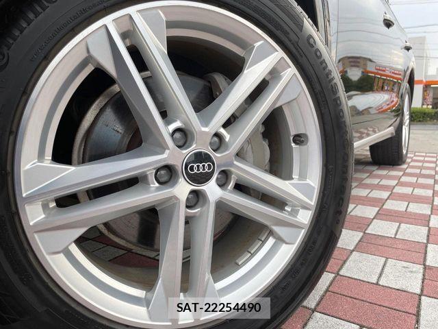 Audi Q5 2021-10 6495036-13